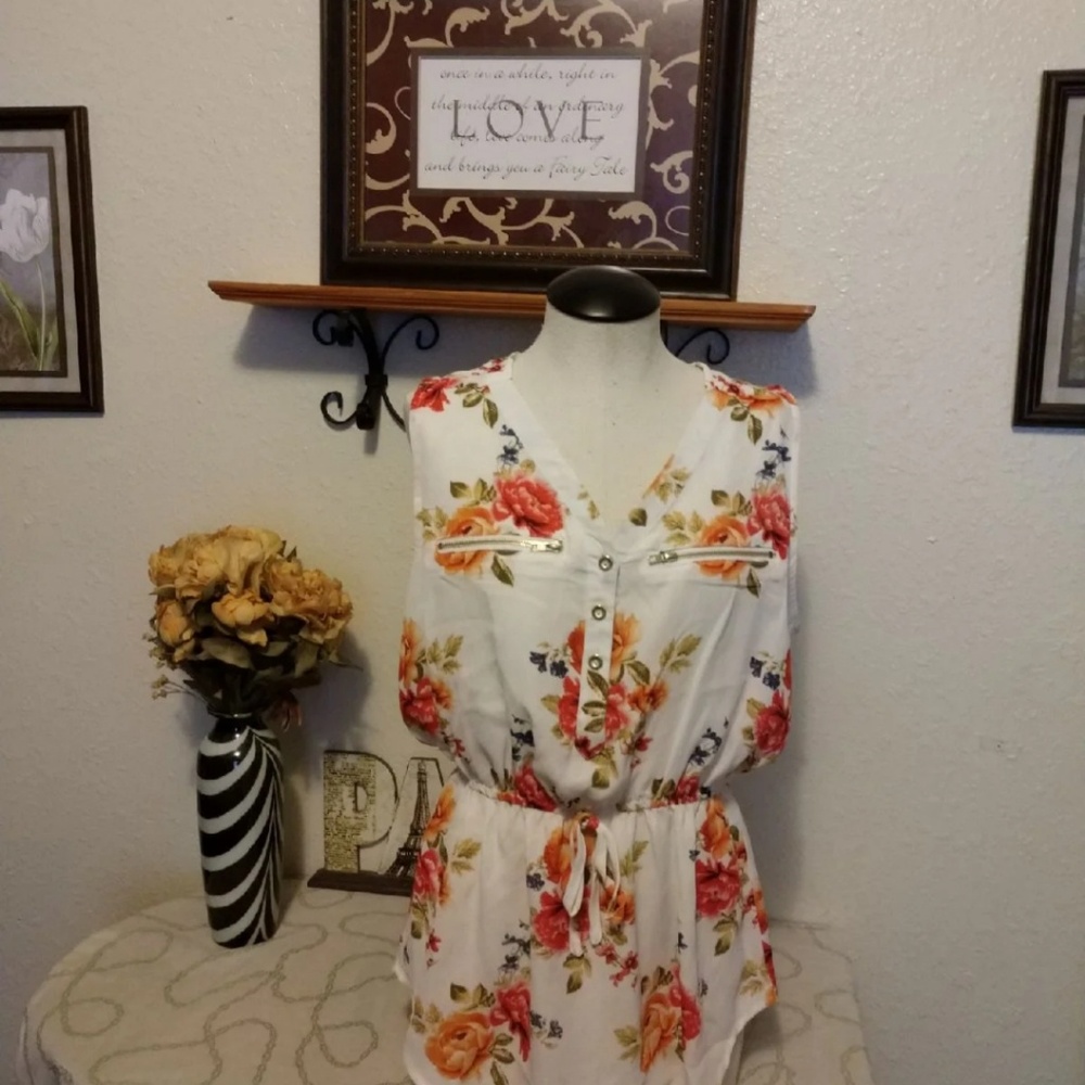 Beautiful ❤️ White Floral